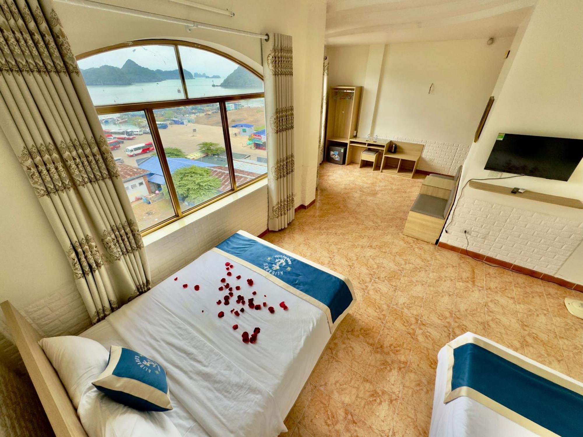 Cat Ba Plaza Hotel Dong Khe Sau Exteriör bild