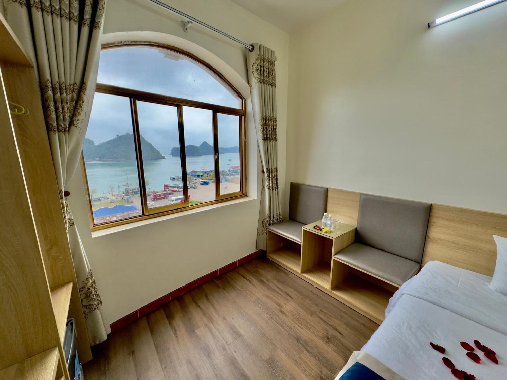 Cat Ba Plaza Hotel Dong Khe Sau Exteriör bild