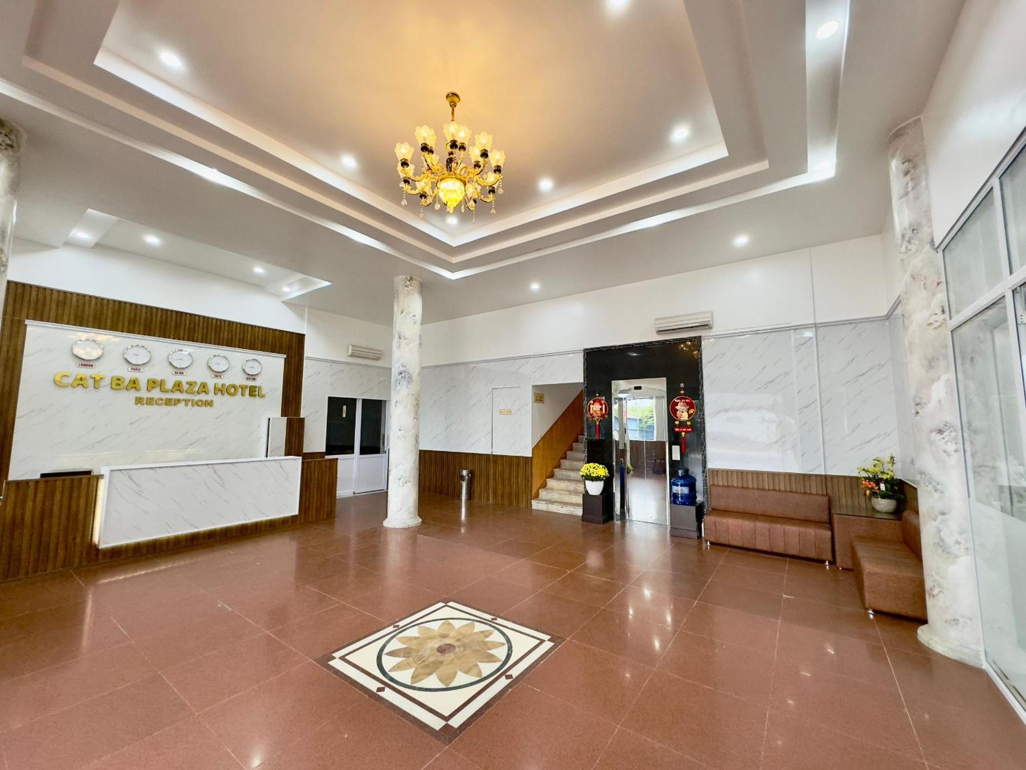 Cat Ba Plaza Hotel Dong Khe Sau Exteriör bild