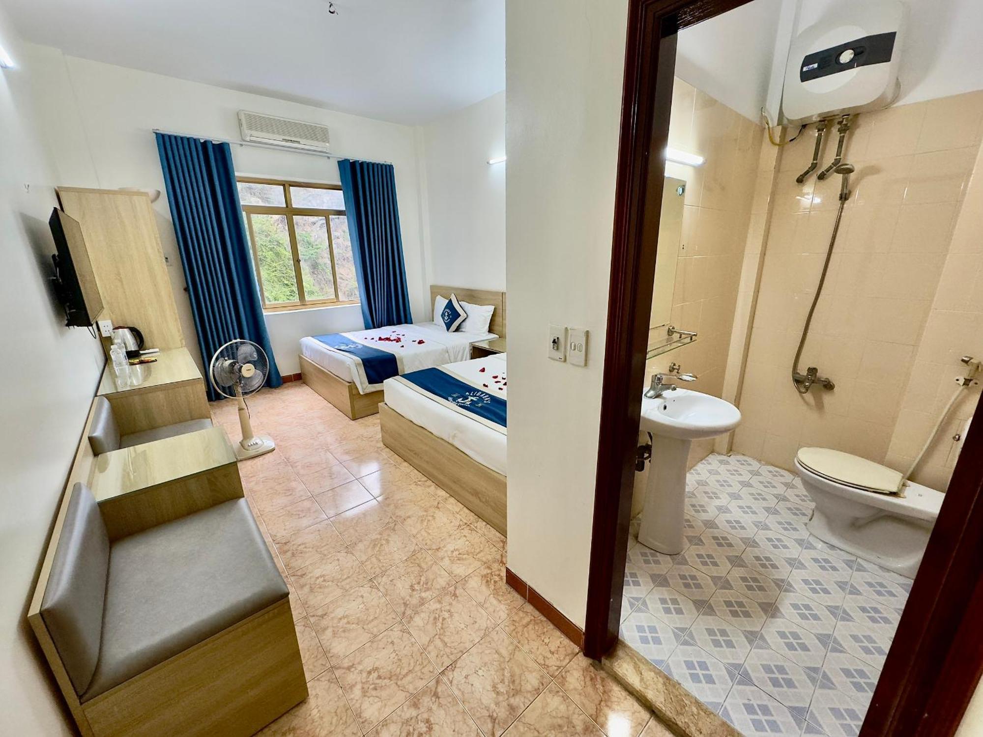 Cat Ba Plaza Hotel Dong Khe Sau Exteriör bild
