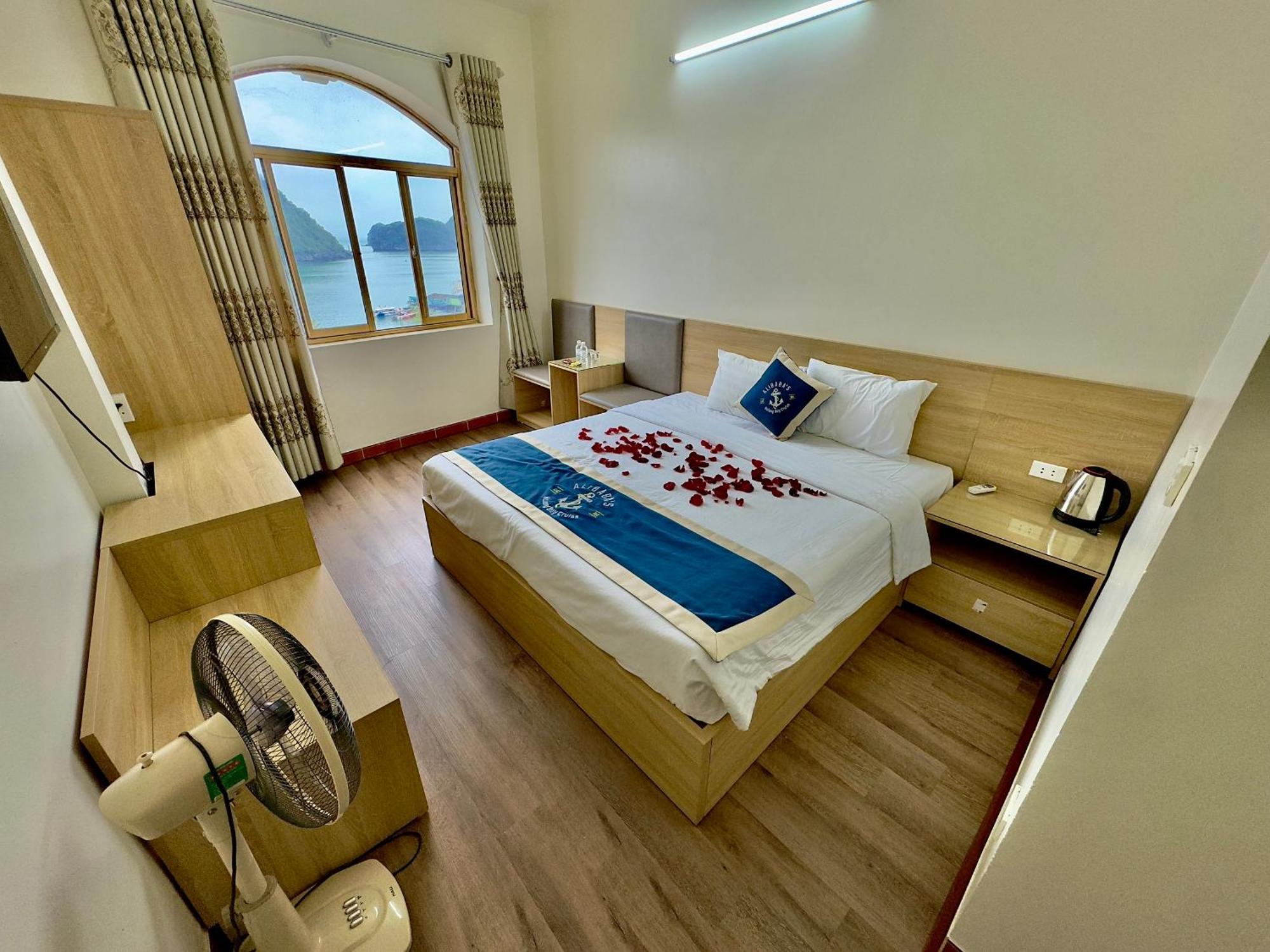 Cat Ba Plaza Hotel Dong Khe Sau Exteriör bild