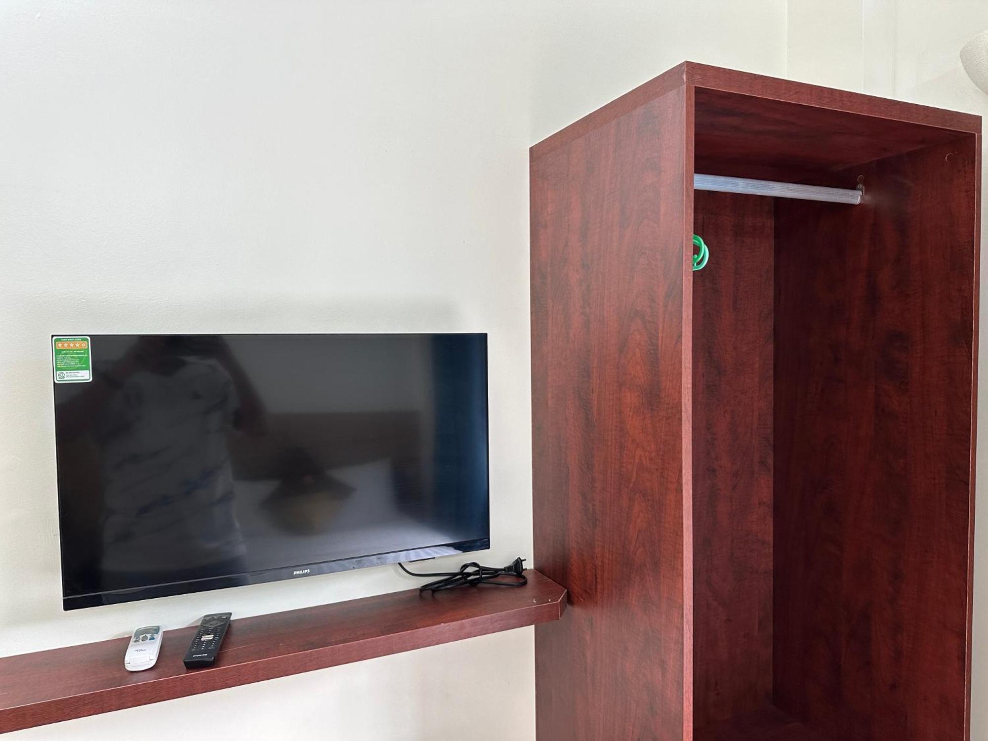 Cat Ba Plaza Hotel Dong Khe Sau Exteriör bild